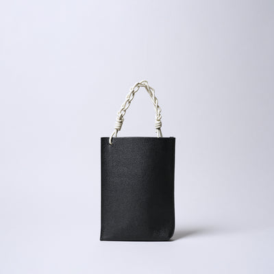 <SENTI FLATTER THE SENSES> Shrink Leather Chain Handle Mini Bag / Black