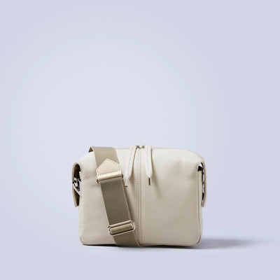 ＜KIYOKAWA＞［SOPHIE］Cross body bag/黑色