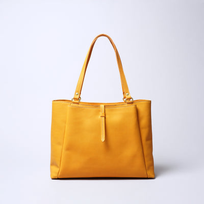 <kissora> Amare Tote Bag / Camel