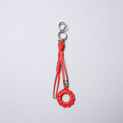 <SENTI FLATTER THE SENSES> Leather Blade Circle Key Strap / Red