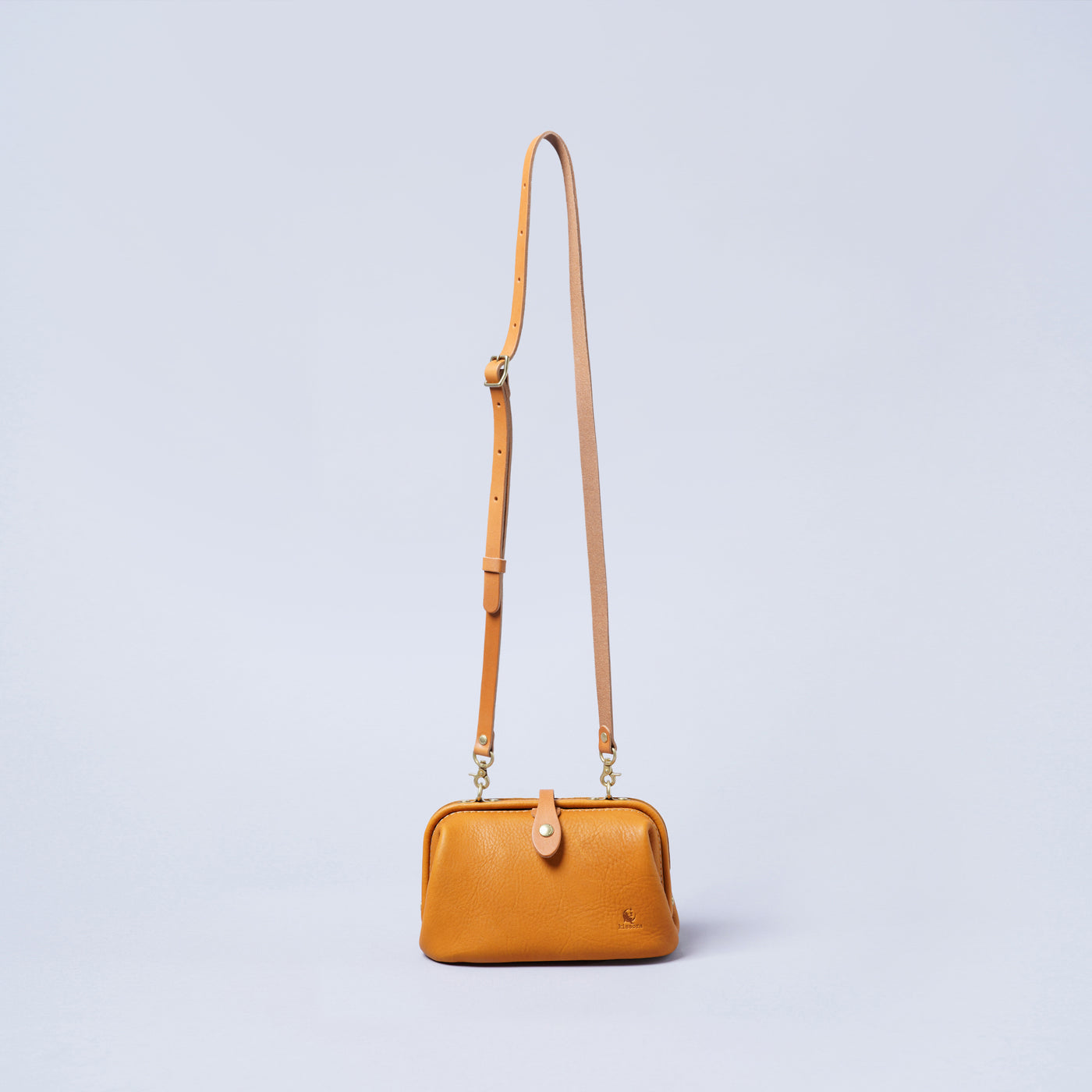 <kissora> Epika Shoulder Bag with Clasp Opening / Brown