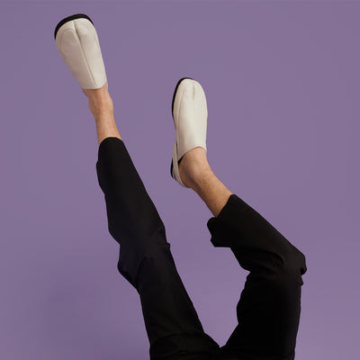 <SUUTA SUUTA> Tabi Shoes / White