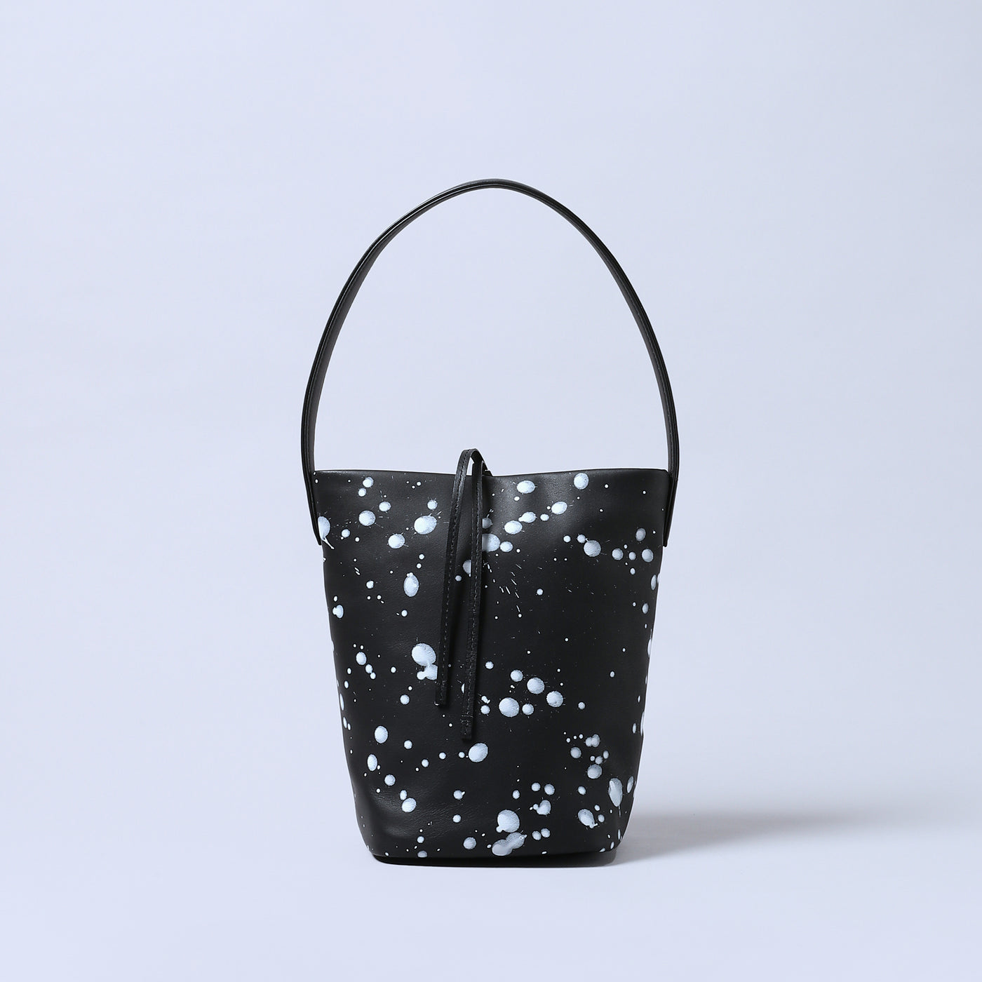 ＜ESTINE＞Pulse系列 皮革塗漆手提包/黑色