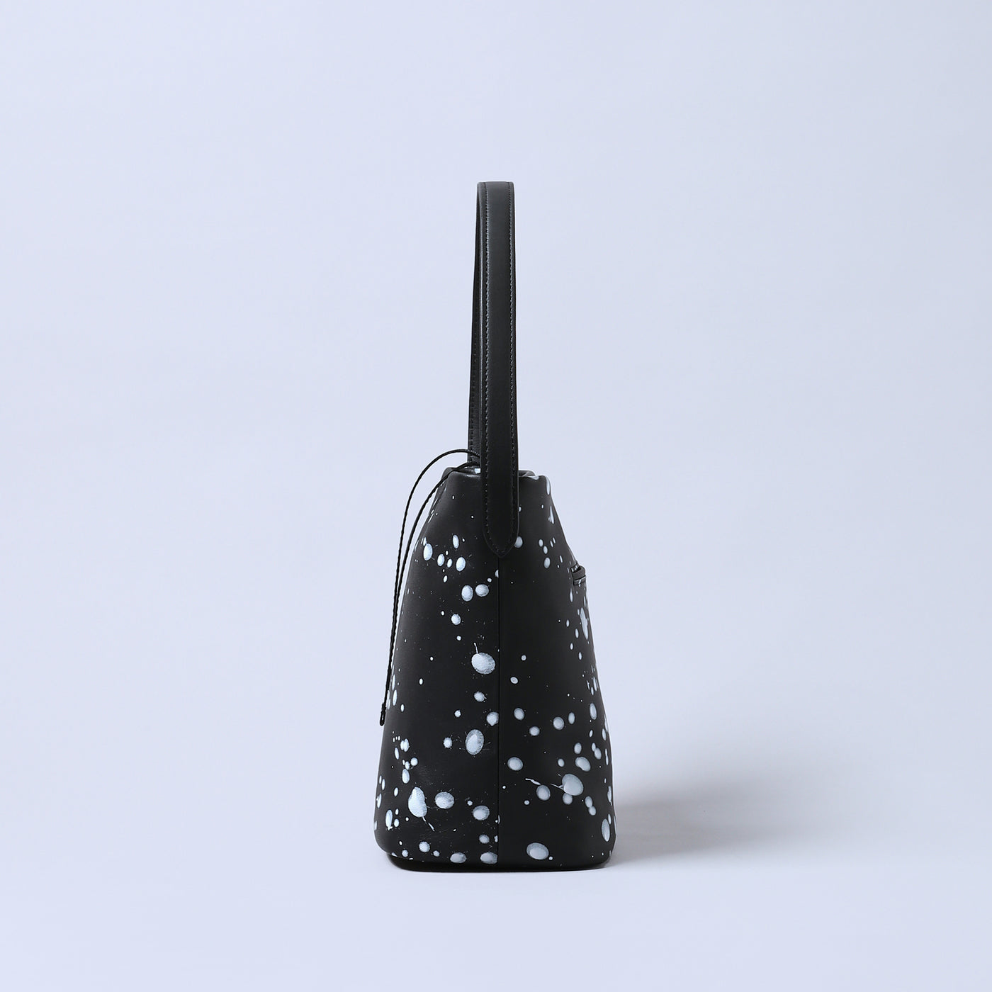 ＜ESTINE＞Pulse系列 皮革塗漆手提包/黑色