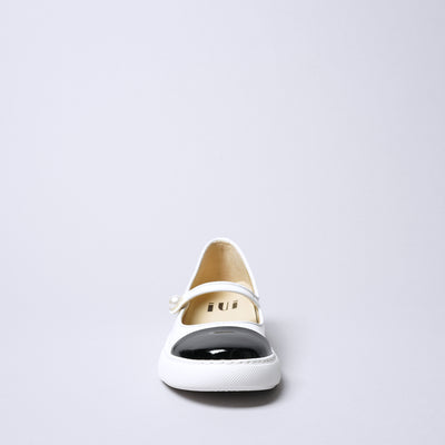 ＜アイユーアイ＞ワンストラップ スニーカー/ブラック×ホワイト