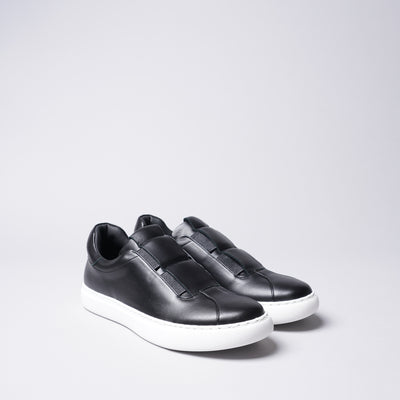 <IUI> Elastic Sneaker / Black