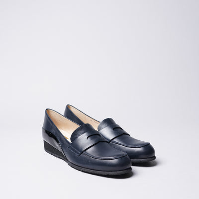 <IUI> Loafer / Grey x White