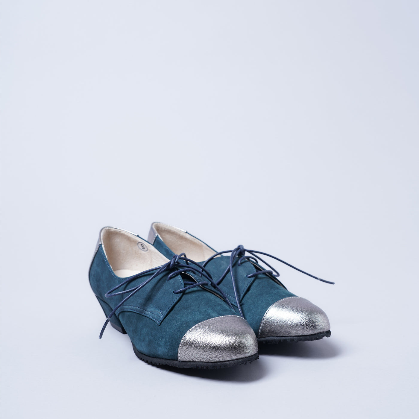 ＜クツネ＞LAST FLOWER PUMPS/ネイビー/シルバー(ネイビー×シルバー)