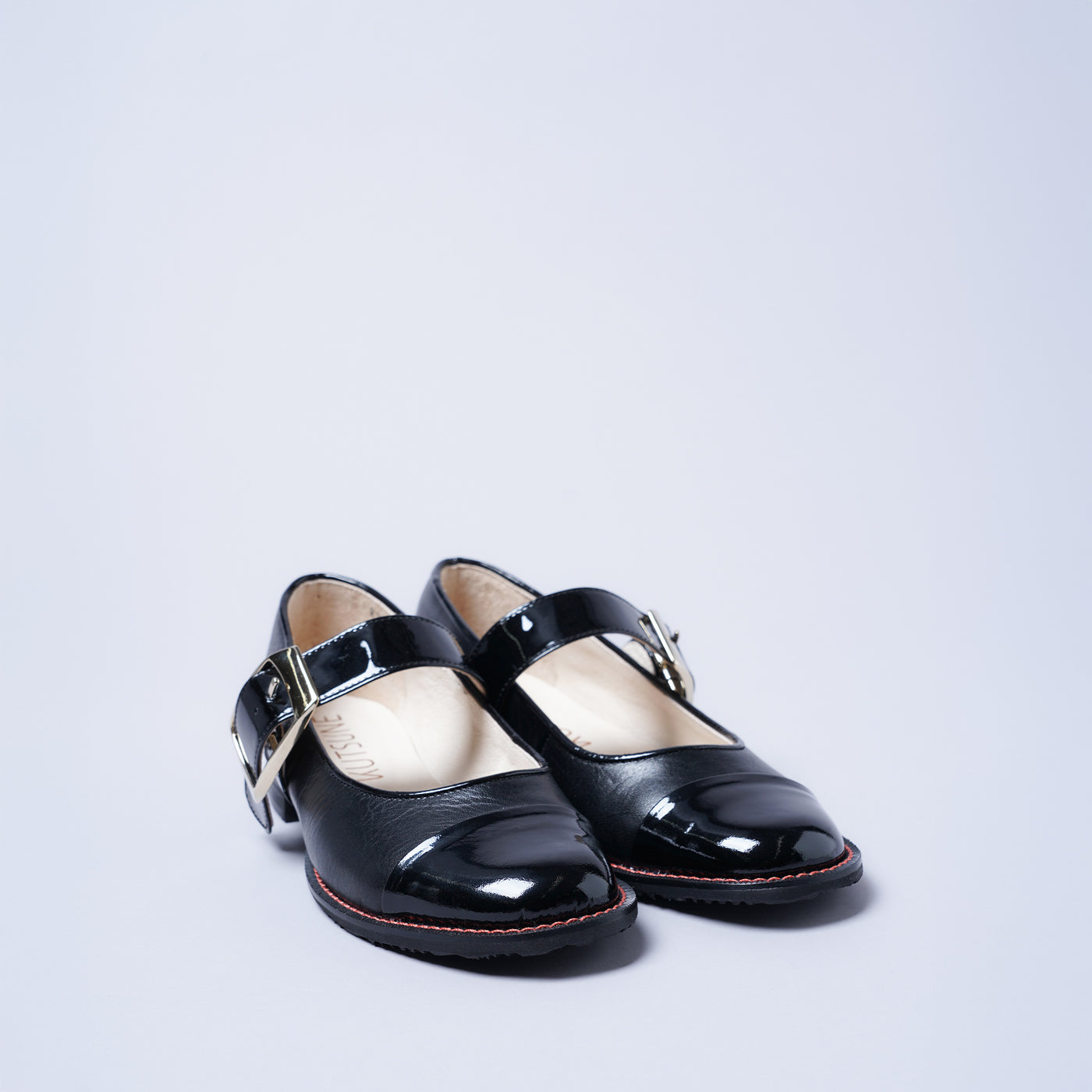 <KUTSUNE> BIG BIJOU PUMPS / Black