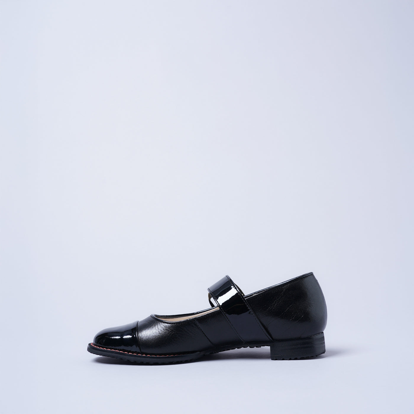 <KUTSUNE> BIG BIJOU PUMPS / Black
