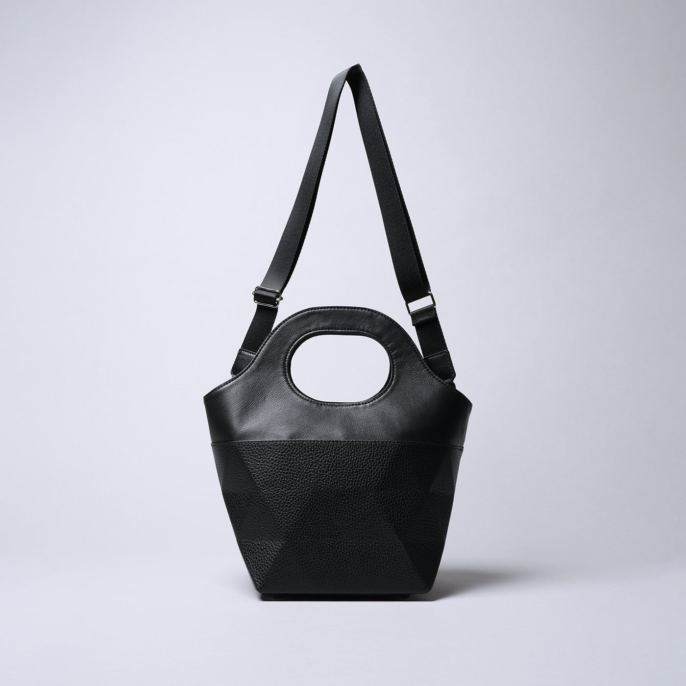 ＜Kolmio＞【VALO】01 2waytote/黑色×黑色