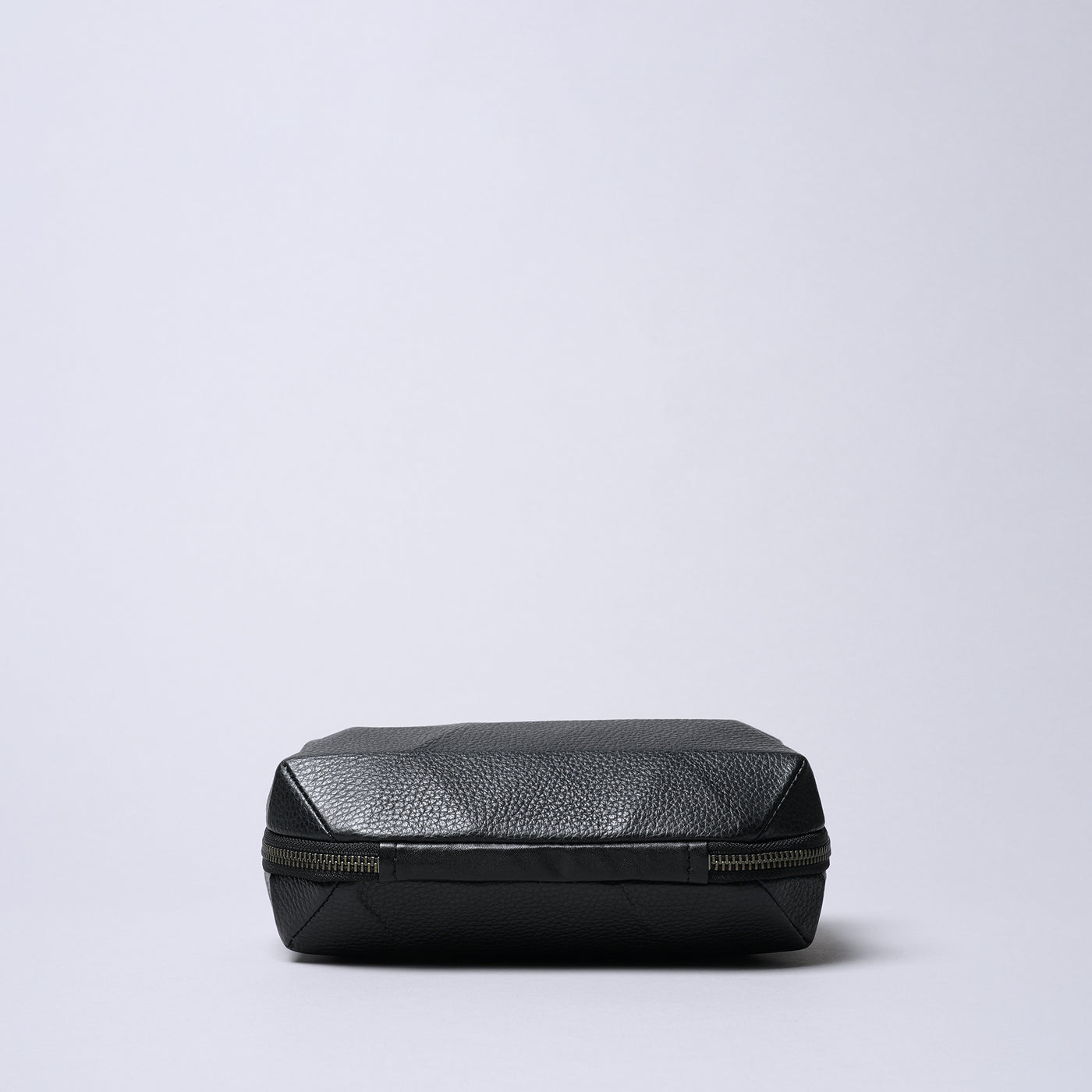 <Kolmio> [VALO] 08 SHELLPOCHETTE / Black x Black