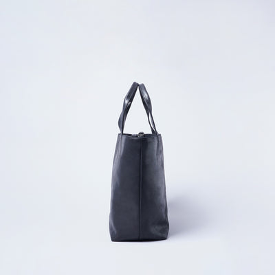 <LEZALI>  Moss A4 Tote / Black