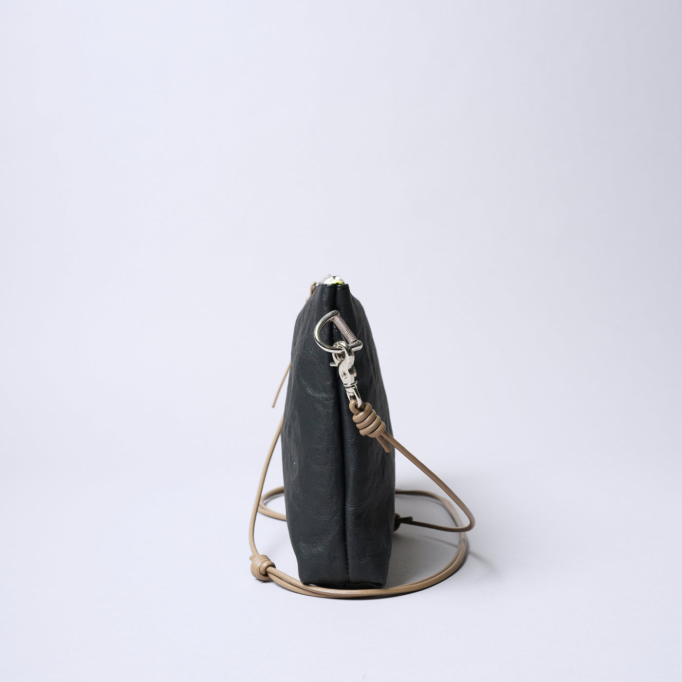 超輕量Dyneema皮革 兩用型隨身包/黑色X駱駝色