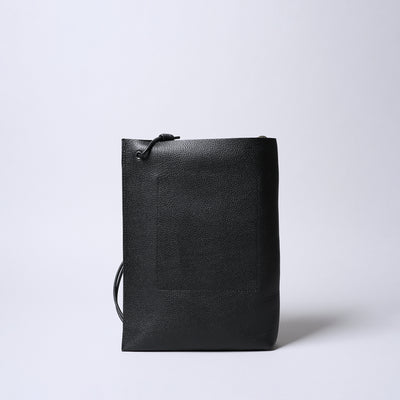 <SENTI FLATTER THE SENSES> Shrink Leather Shoulder Bag / Black x Ivory