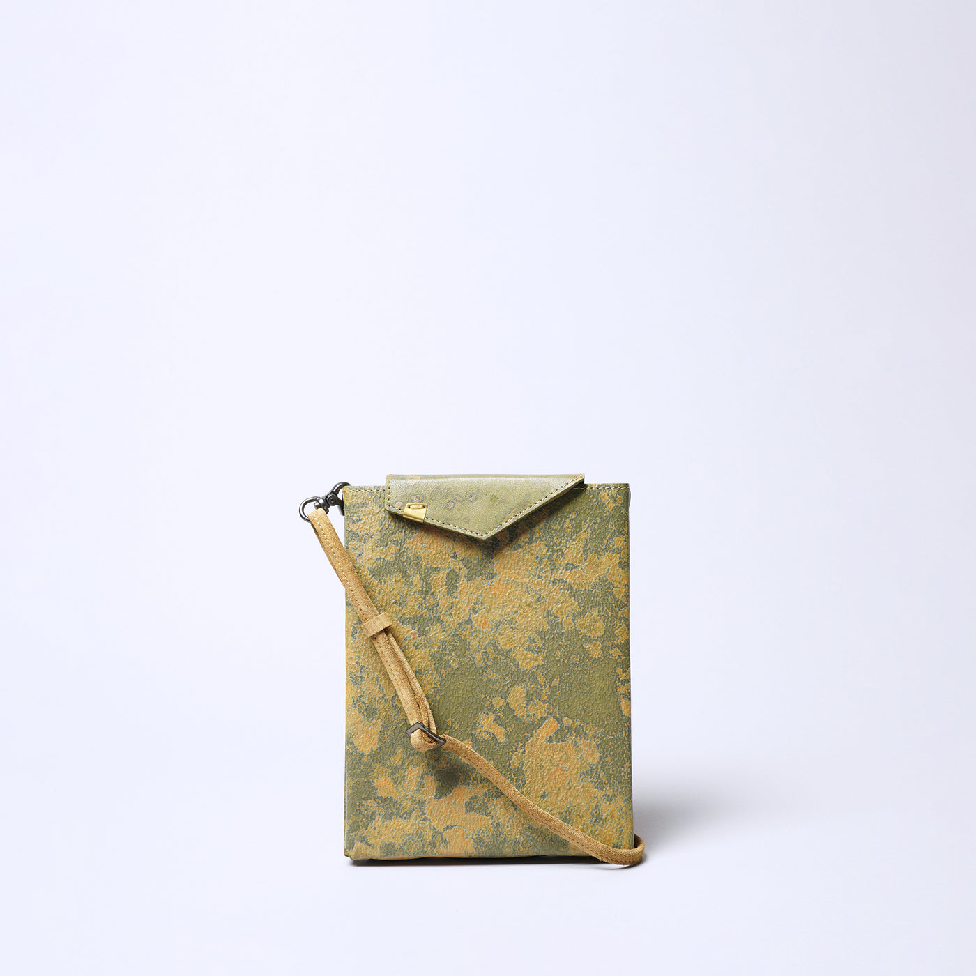 ＜keu＞Skinny Case M（8.5 inch）/黃銅鏽