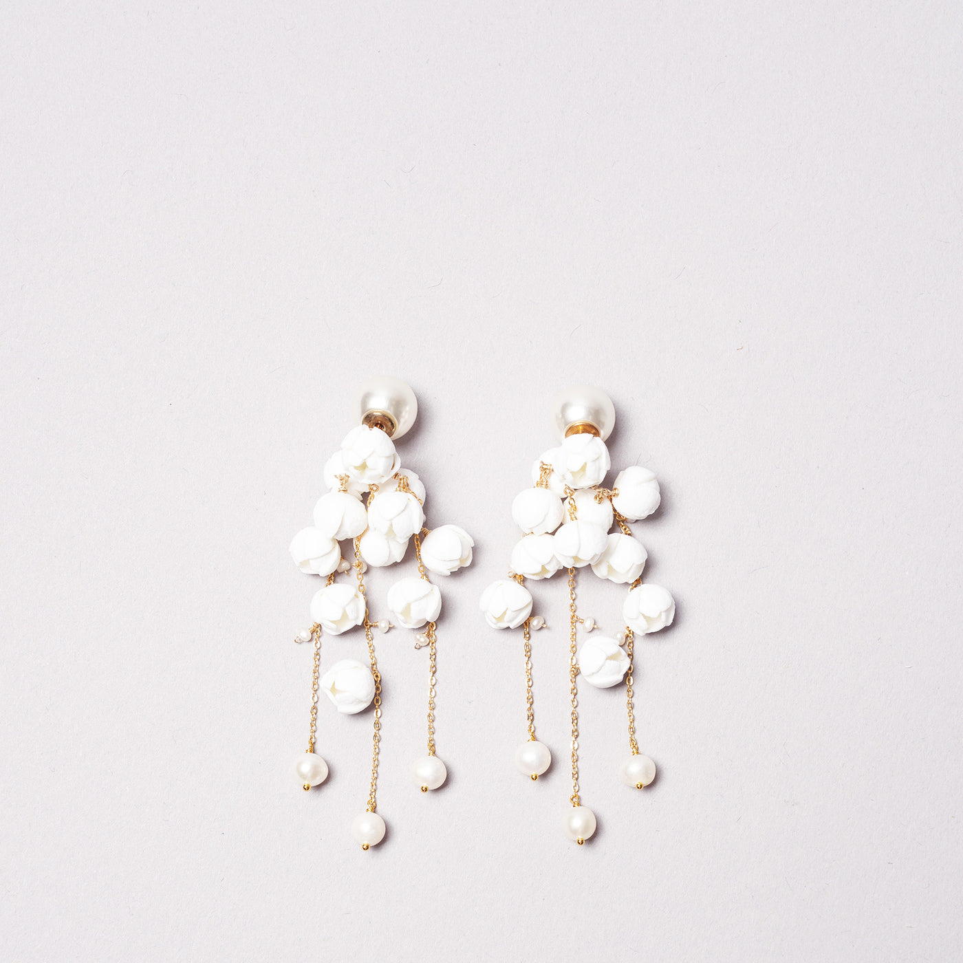 <Selieu>Shower earrings/white