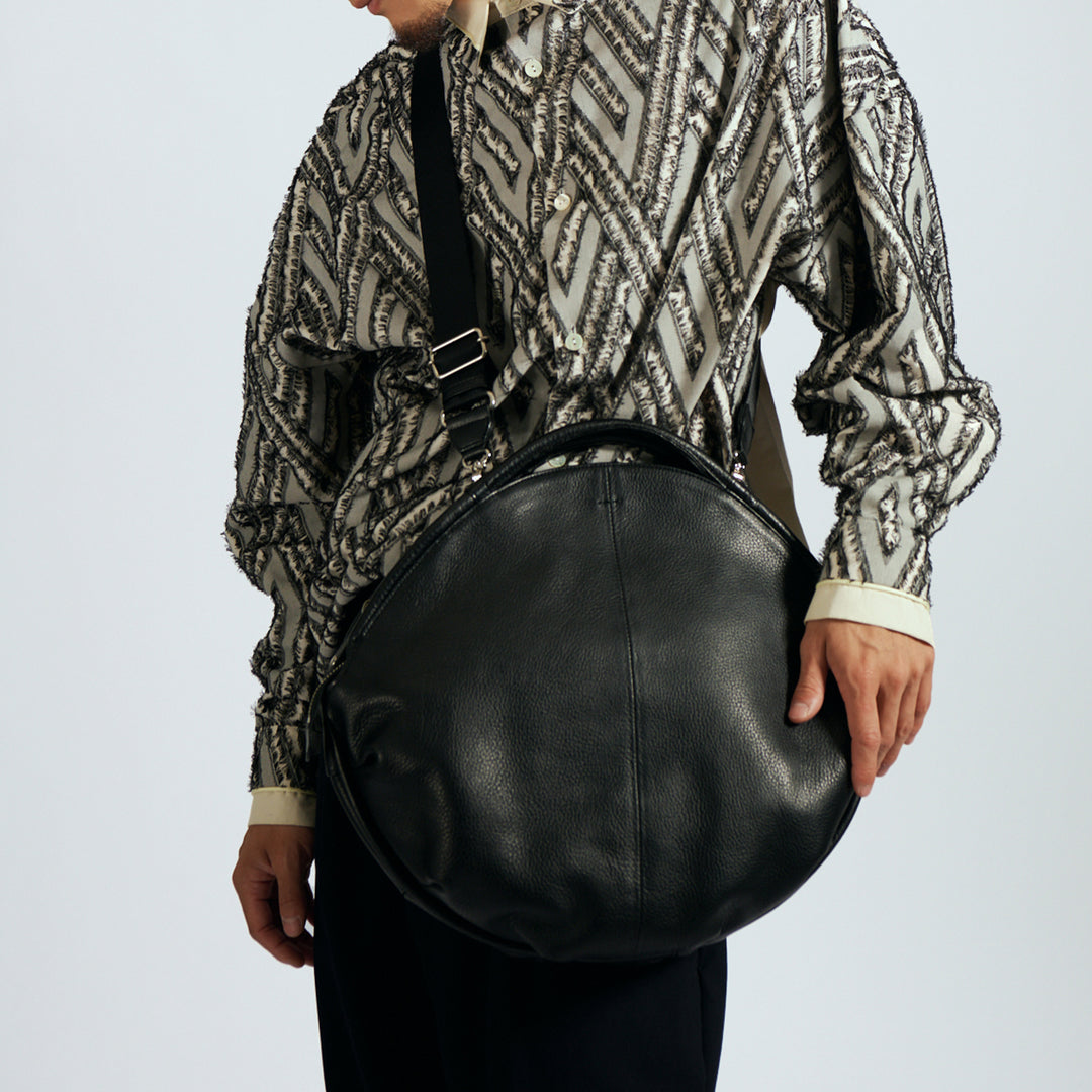 【美品】ESTINE フィールシリーズ レザー 2WAYバッグ ブラック A4可 エスティーヌ＞ フィールシリーズ レザー2WAYバッグ/ブラック